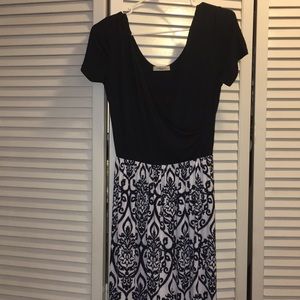 This is a stitch fix maxi dress.